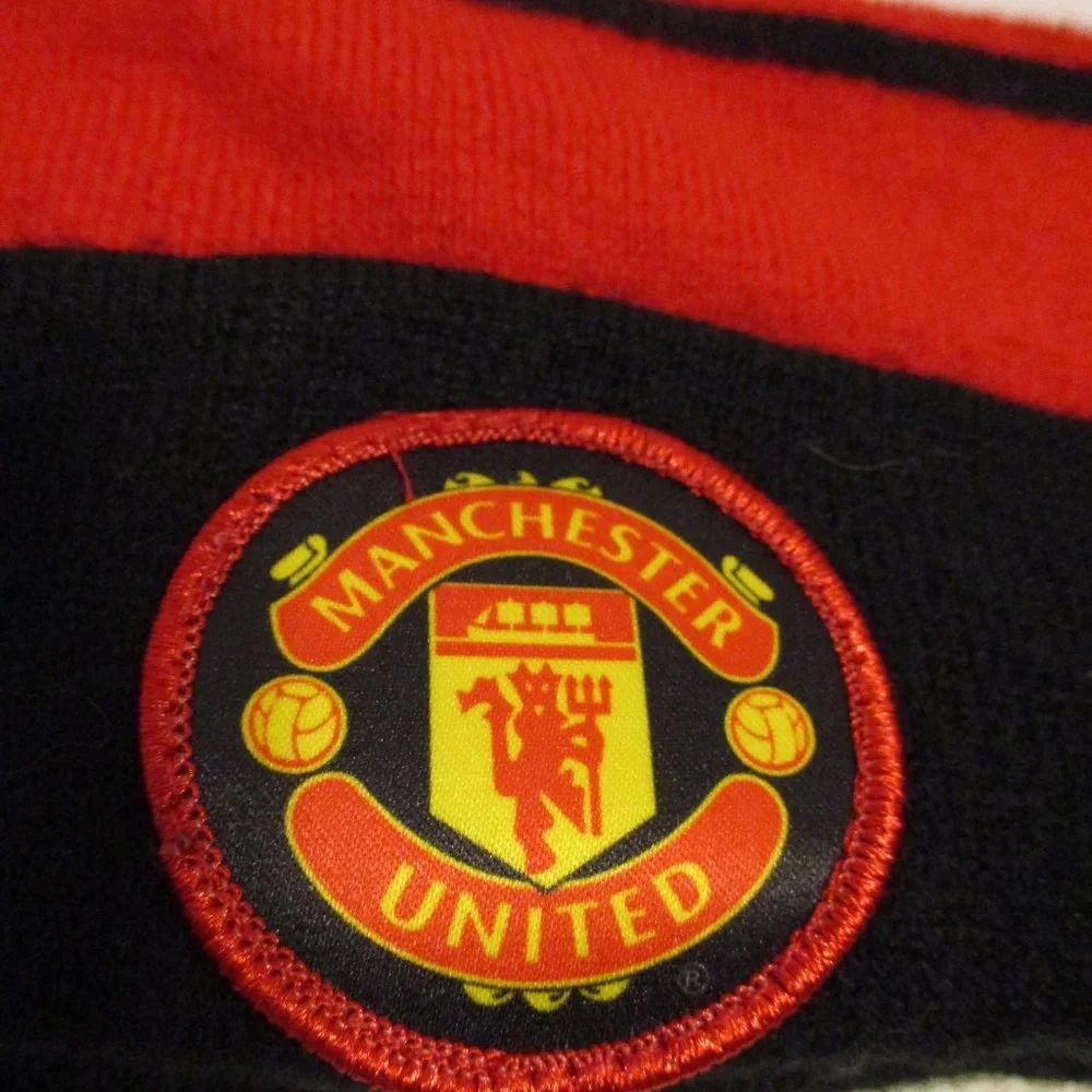 Manchester United Hat FIFA Soccer 1997 Chivas  Red White Black Outdoors Fun Hat